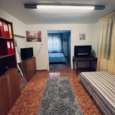 Queen Olgas Street Apartment *