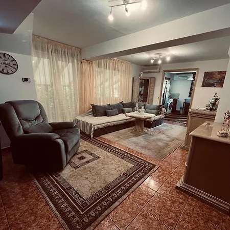 Queen Olgas Street Apartment *